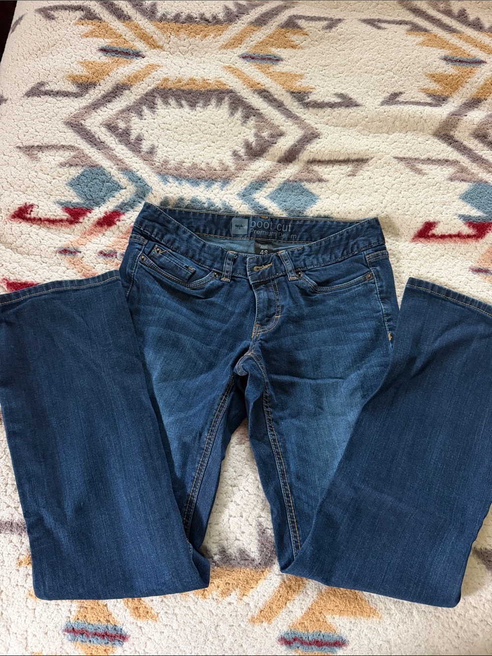 Women’s Bootcut Blue Jeans - Comfortable Stretch Denim Massimo brand